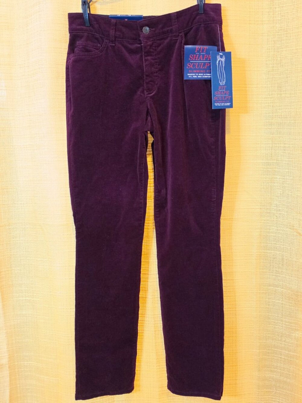 Chaps Womens Burgundy Size 6 Corduroy Pants Fit Shape Sculpt Slimming NWT Fall